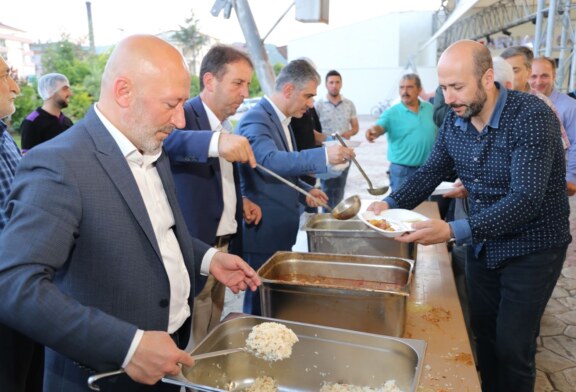 Arhavi’de Milletvekili Kışla Tarafından İftar Yemeği Verildi Arhavi’de Milletvekili Dr. İsrafil Kışla ve Arhavi Belediyesi Tarafından İftar Yemeği Organize Edildi