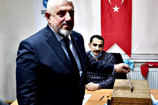 DEVA PARTİSİ 1. OLAĞAN ARHAVİ İLÇE KONGRESİ YAPILDI
