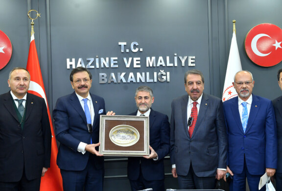 HİSARCIKLIOĞLU VE TOBB YÖNETİM KURULU, BAKAN NEBATİ İLE GÖRÜŞTÜ