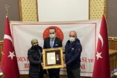 ARTVİN’DE DEVLET ÖVÜNÇ MADALYASI VE BERATI TÖRENİ GERÇEKLEŞTİRİLDİ.