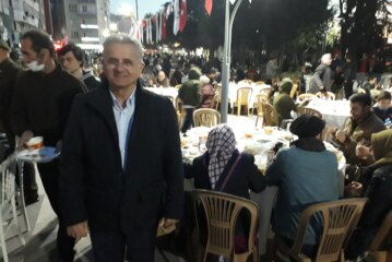 HOPA BELEDİYESİ İFTAR YEMEĞİ VERDİ.